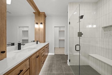 Simplify your life with an ALL NEW MAINTENANCE PROVIDED CUSTOM on Lakewood Oaks Golf Club, Ltd. in Missouri - for sale on GolfHomes.com, golf home, golf lot