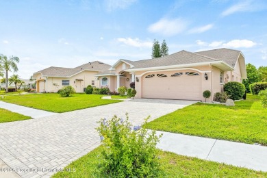 Must see this gorgeous and well maintained home.Split plan on Heritage Pines Country Club in Florida - for sale on GolfHomes.com, golf home, golf lot