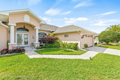 Must see this gorgeous and well maintained home.Split plan on Heritage Pines Country Club in Florida - for sale on GolfHomes.com, golf home, golf lot