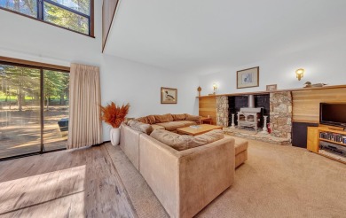 Experience the perfect blend of comfort and recreation at this on Lake Almanor West Golf Course in California - for sale on GolfHomes.com, golf home, golf lot