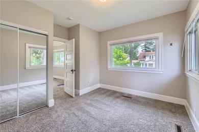 Super cute and cozy home in wonderful NorthEast neighborhood on Columbia Golf Club in Minnesota - for sale on GolfHomes.com, golf home, golf lot