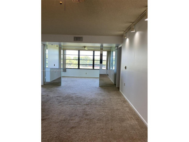 Large and bright condo. 2BR/2BA + extra large laundry room. All on Bear Lakes Country Club in Florida - for sale on GolfHomes.com, golf home, golf lot