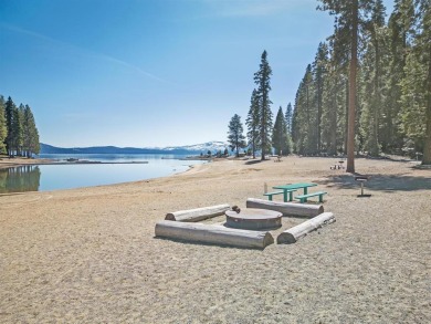 Wonderful property in Lake Almanor Country Club! With lake views on Lake Almanor Country Club in California - for sale on GolfHomes.com, golf home, golf lot