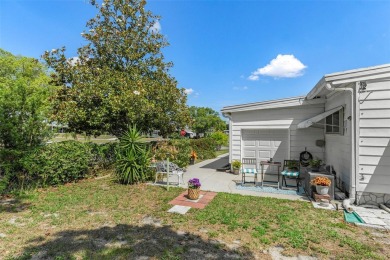 Beautiful 2-Bedroom, 2-Bathroom mobile home in the beautiful on High Point Golf Club, Inc. in Florida - for sale on GolfHomes.com, golf home, golf lot