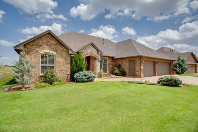 Built in 2008 by renowned builder Lynn Unruh, this stunning on Pheasant Run in Oklahoma - for sale on GolfHomes.com, golf home, golf lot