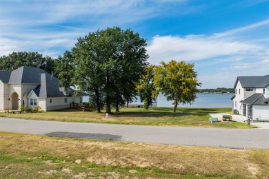 Come enjoy this beautiful waterfront property located in the on Cedar Creek Country Club in Texas - for sale on GolfHomes.com, golf home, golf lot