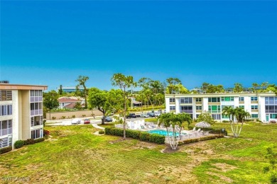 Unpack and move right in to this beautifully updated 2 bedroom 2 on Seven Lakes Golf and Tennis Community in Florida - for sale on GolfHomes.com, golf home, golf lot