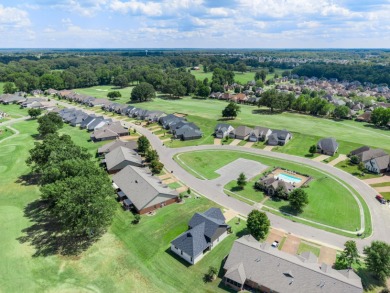 Welcome home to care-free living! This newly updated condo is on  in Tennessee - for sale on GolfHomes.com, golf home, golf lot