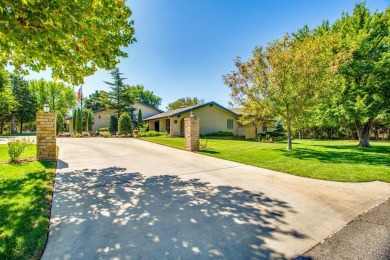 Beautifully renovated to perfection several years ago and has on Oakwood Country Club in Oklahoma - for sale on GolfHomes.com, golf home, golf lot