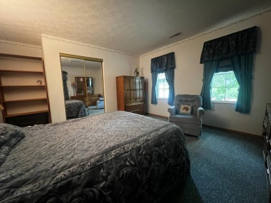 Embrace the potential of this charming home in the sought-after on Hidden Valley Golf Club in Indiana - for sale on GolfHomes.com, golf home, golf lot
