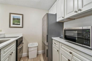 Under contract-accepting backup offers. DELUXE EXECUTIVE SUITE on Innisbrook Resort and Golf Club in Florida - for sale on GolfHomes.com, golf home, golf lot