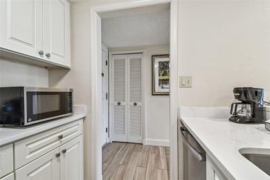 Under contract-accepting backup offers. DELUXE EXECUTIVE SUITE on Innisbrook Resort and Golf Club in Florida - for sale on GolfHomes.com, golf home, golf lot
