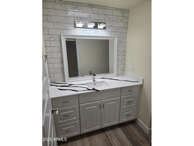 Stunningly Remodeled Sun City Townhome! Step into this on Sun City Lakes West and East in Arizona - for sale on GolfHomes.com, golf home, golf lot