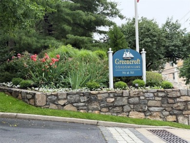 Greencroft Condominium is a prestigious residence in New on Pelham Country Club in New York - for sale on GolfHomes.com, golf home, golf lot