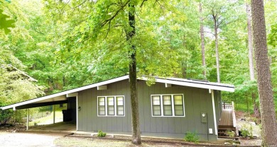 Hurry to see this Absolutely adorable little 3 bed/ 2 and 1/2 on DeSoto Golf Course in Arkansas - for sale on GolfHomes.com, golf home, golf lot