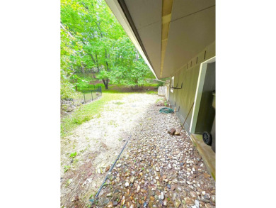 Hurry to see this Absolutely adorable little 3 bed/ 2 and 1/2 on DeSoto Golf Course in Arkansas - for sale on GolfHomes.com, golf home, golf lot