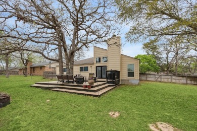 ACCEPTING BACK-UP OFFERS...Great location in the much desired on Bellville Golf and Recreation Club in Texas - for sale on GolfHomes.com, golf home, golf lot