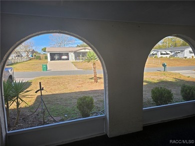 A cozy little 2 bedroom 2 bath home perfect for a young couple on Brentwood Farms Golf Club in Florida - for sale on GolfHomes.com, golf home, golf lot