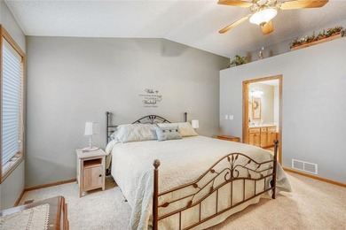 Meticulously maintained 4 bed 3 bath townhome in Sterling South on The Wilds Golf Club in Minnesota - for sale on GolfHomes.com, golf home, golf lot