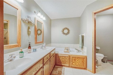 Meticulously maintained 4 bed 3 bath townhome in Sterling South on The Wilds Golf Club in Minnesota - for sale on GolfHomes.com, golf home, golf lot