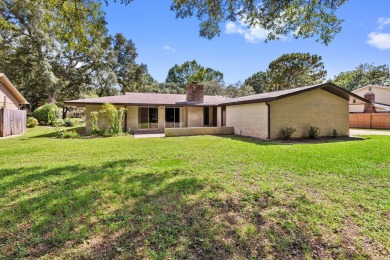 Lovely Golf Course Home with NO HOA FEES. You'll find Character on Rocky Bayou Country Club in Florida - for sale on GolfHomes.com, golf home, golf lot