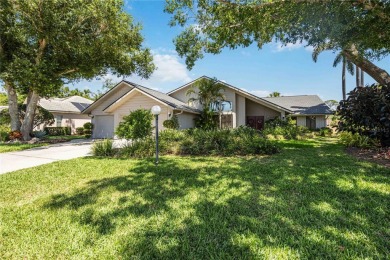 CUSTOM DESIGNED BY DON TRAURIG . . . FAIRWAY VIEWS OF 5TH HOLE on University Park Country Club in Florida - for sale on GolfHomes.com, golf home, golf lot