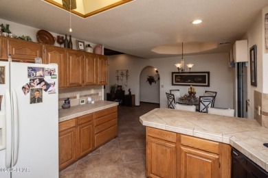 Beautiful Golf Course area home located on a quiet cul-de-sac on London Bridge Golf Course in Arizona - for sale on GolfHomes.com, golf home, golf lot