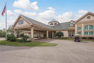 Updated and ready to Sell!! This 2 bedroom/2 bath/ 2 car garage on Timber Greens Country Club in Florida - for sale on GolfHomes.com, golf home, golf lot