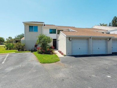 Stunning Lake & Golf Course Views - Spacious 2+Den Condo with on  in Florida - for sale on GolfHomes.com, golf home, golf lot