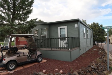 This is the one you have been looking for!! This 2 bedroom, 2 on Juniper Ridge R.V. Golf Resort in Arizona - for sale on GolfHomes.com, golf home, golf lot