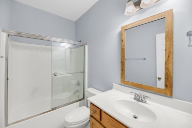 Welcome to this charming and well-maintained 3-bedroom on Shadowmoss Plantation Golf Club in South Carolina - for sale on GolfHomes.com, golf home, golf lot