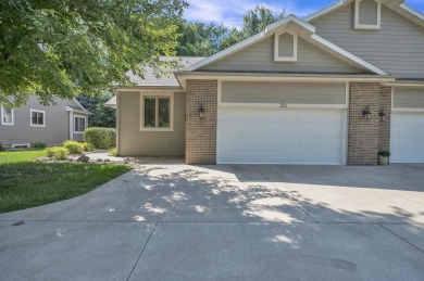 Elegant townhome overlooking Emerald Hills Golf Course featuring on Emerald Hills Golf Club in Iowa - for sale on GolfHomes.com, golf home, golf lot