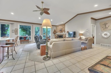Elegant townhome overlooking Emerald Hills Golf Course featuring on Emerald Hills Golf Club in Iowa - for sale on GolfHomes.com, golf home, golf lot
