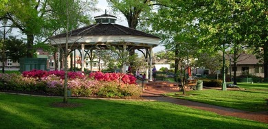 Price Correction to $619,000. Much more than a house it's a on Memphis National Golf Club in Tennessee - for sale on GolfHomes.com, golf home, golf lot