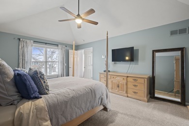 Multiple offers received. Best and final due by 9pm Saturday Jan on Eagle Brook Country Club in Illinois - for sale on GolfHomes.com, golf home, golf lot