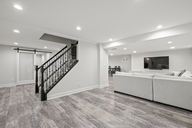 Multiple offers received. Best and final due by 9pm Saturday Jan on Eagle Brook Country Club in Illinois - for sale on GolfHomes.com, golf home, golf lot