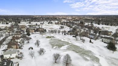 Multiple offers received. Best and final due by 9pm Saturday Jan on Eagle Brook Country Club in Illinois - for sale on GolfHomes.com, golf home, golf lot