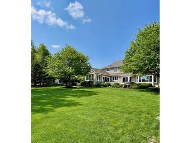 Multiple offers received. Best and final due by 9pm Saturday Jan on Eagle Brook Country Club in Illinois - for sale on GolfHomes.com, golf home, golf lot