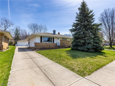Welcome to 6403 Fordham Dr! This meticulously maintained 3 bed 2 on Ridgewood Golf Course in Ohio - for sale on GolfHomes.com, golf home, golf lot