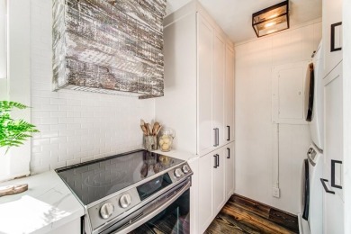 This Big Canoe Plummer cabin showstopper has 3 BR & 2.5 BA (with on Big Canoe Golf Club - Cherokee in Georgia - for sale on GolfHomes.com, golf home, golf lot