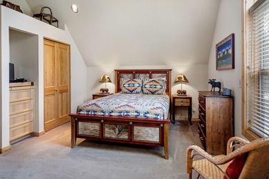 Nestled overlooking the 17th green & fairway of The Ridge Course on Eagle Crest Golf Resort - Resort Course in Oregon - for sale on GolfHomes.com, golf home, golf lot