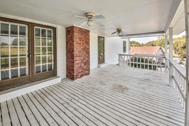 Nestled on the Colonial Country Club golf course, this amazing on Colonial Country Club in Tennessee - for sale on GolfHomes.com, golf home, golf lot