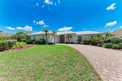 Florida Living At Its Finest! Explore this unique pool home with on Plantation Golf and Country Club in Florida - for sale on GolfHomes.com, golf home, golf lot