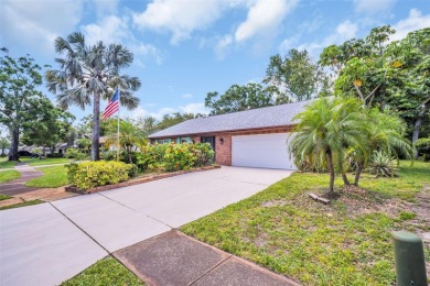 Under contract-accepting backup offers. Charming 2BR/2BA Single on Highland Lakes Executive Golf Course in Florida - for sale on GolfHomes.com, golf home, golf lot