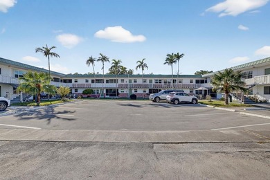 LIVE THE FLORIDA LIFESTYLE IN THIS 1 BED/1 BATH UNIT ON A PALM on Eco Golf Club in Florida - for sale on GolfHomes.com, golf home, golf lot