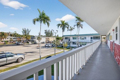 LIVE THE FLORIDA LIFESTYLE IN THIS 1 BED/1 BATH UNIT ON A PALM on Eco Golf Club in Florida - for sale on GolfHomes.com, golf home, golf lot