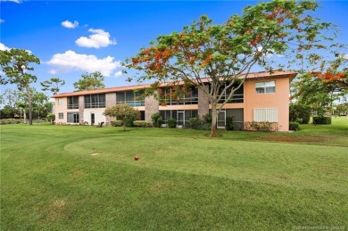 This charming 2 BR/1 Bath retreat is perfect for your seasonal on Monterey Yacht and Country Club in Florida - for sale on GolfHomes.com, golf home, golf lot