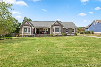Pristine home in the desirable Cypress Lakes golf community! on Cypress Lakes Golf Course in North Carolina - for sale on GolfHomes.com, golf home, golf lot