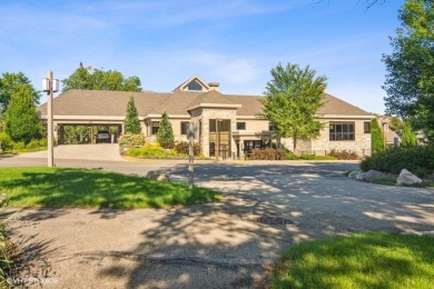 This beautifully updated two bedroom plus loft retreat lives on Lake Barrington Shores Golf Course in Illinois - for sale on GolfHomes.com, golf home, golf lot