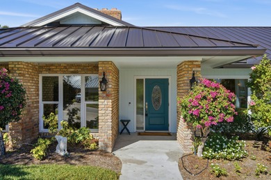 Welcome to this move-in-ready home where luxury, comfort, and on Mariner Sands Country Club in Florida - for sale on GolfHomes.com, golf home, golf lot